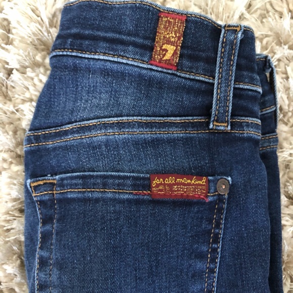 7 The Ankle Skinny Jeans - Picture 3 of 5